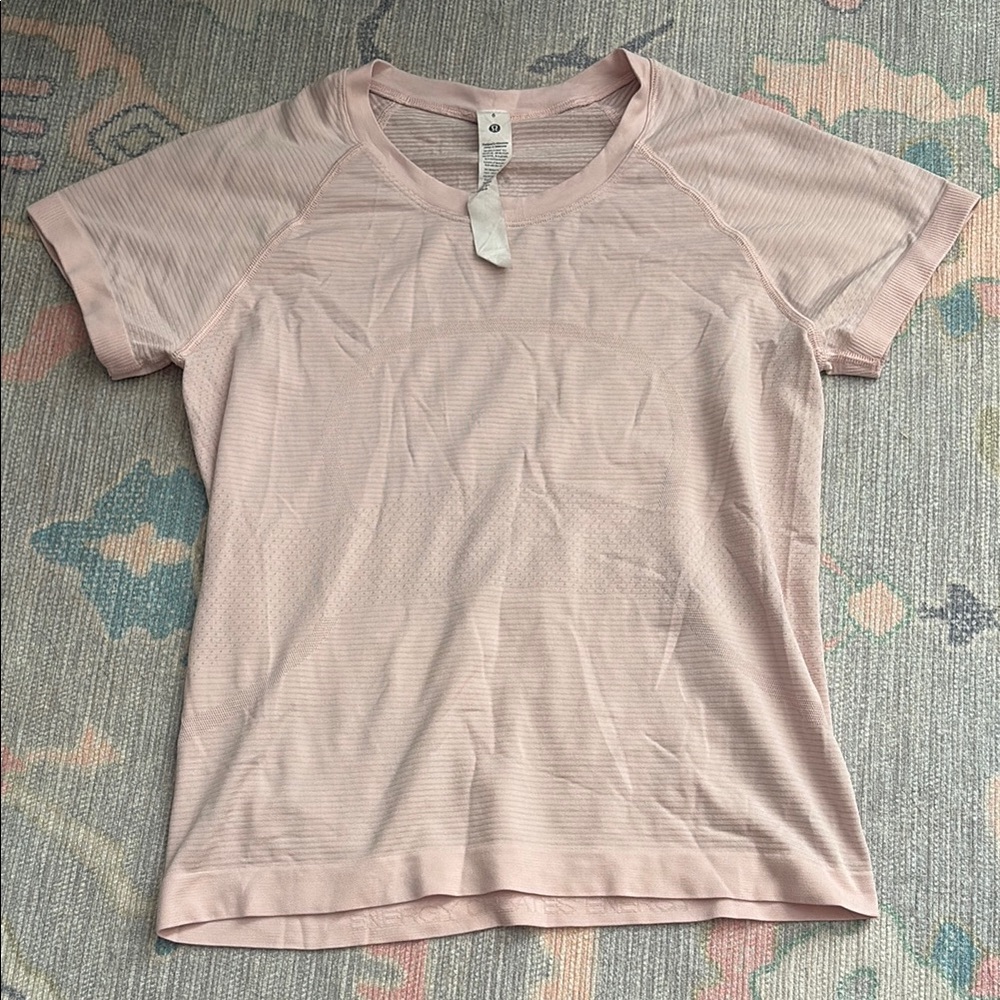 Lululemon swiftly top